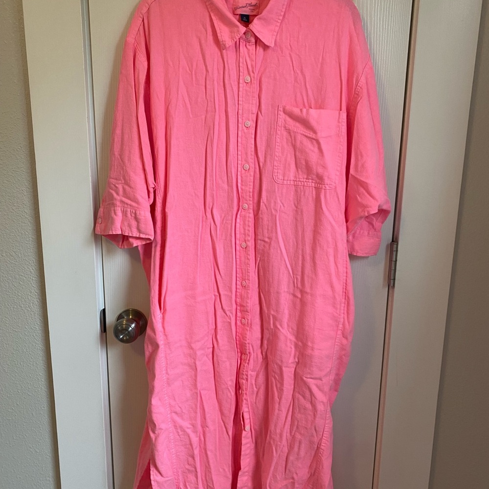 Universal Thread XL women’s button down dress with pockets!